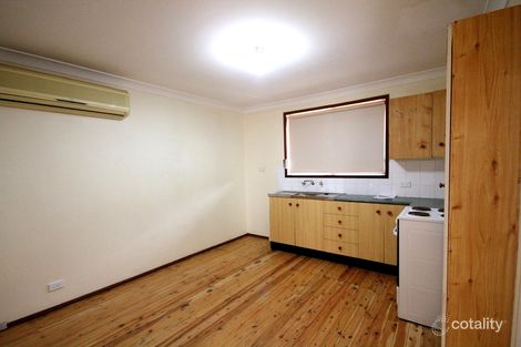 Property photo of 4 Barnfield Place Dean Park NSW 2761