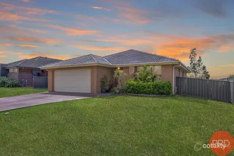 Property photo of 18 Portabello Crescent Thornton NSW 2322