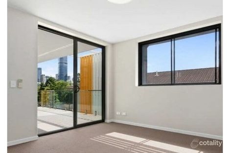 Property photo of 2/450 Main Street Kangaroo Point QLD 4169