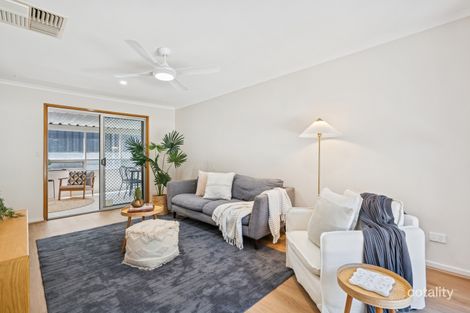 Property photo of 2 Vincent Court Hackham SA 5163