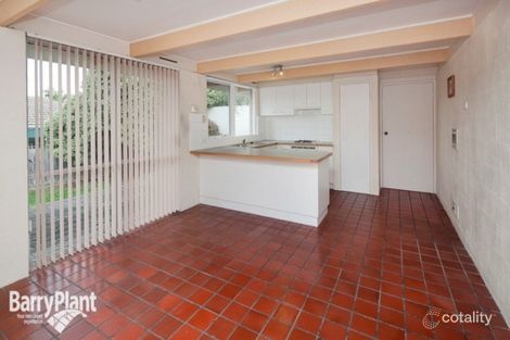 Property photo of 33 Charles Green Avenue Endeavour Hills VIC 3802