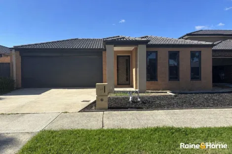 114 Nelson St, Cranbourne East, VIC 3977