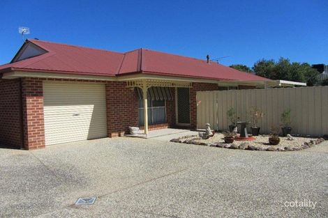 Property photo of 2/521 Lyne Street Lavington NSW 2641