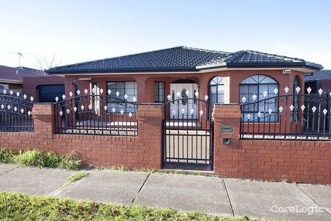 Property photo of 21 Feldspar Close St Albans VIC 3021