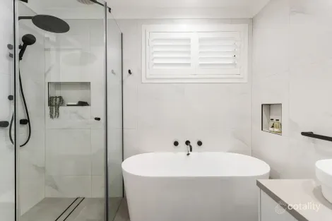 Property photo of 13 Kimmins Place Figtree NSW 2525
