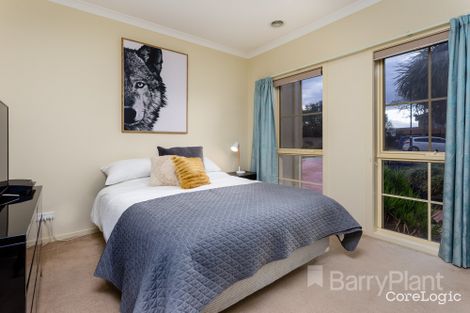 Property photo of 3 Penash Place Point Cook VIC 3030