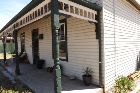 2-4 Burke St, Beaufort, VIC 3373