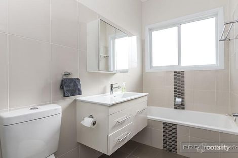 Property photo of 5 Hart Street Mayfield NSW 2304