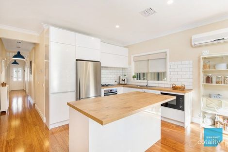 Property photo of 27 Naracoorte Drive Caroline Springs VIC 3023