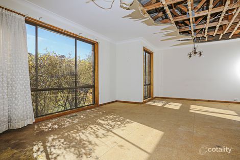 Property photo of 8 Desailly Crescent Kambah ACT 2902