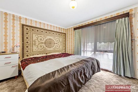 Property photo of 11 Zerfas Street Scoresby VIC 3179