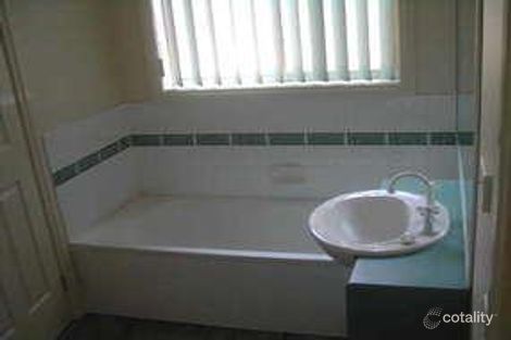 Property photo of 6 Great Barr Crescent Caroline Springs VIC 3023