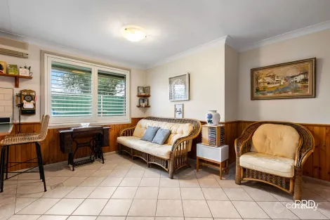 Property photo of 11 Dampier Avenue Werrington County NSW 2747