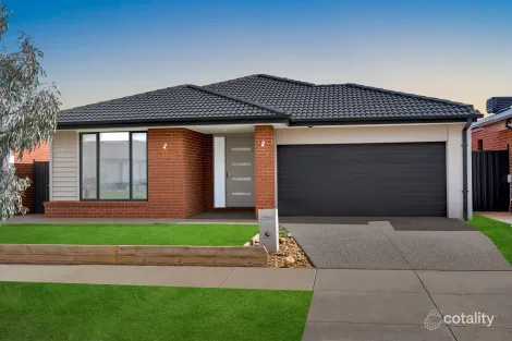 24 SALTAIRE DR, STRATHTULLOH, VIC 3338