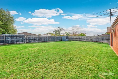 Property photo of 11 Incana Court Cranbourne West VIC 3977