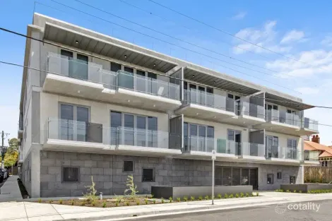 8/17 Halstead Pl, Geelong West, VIC 3218