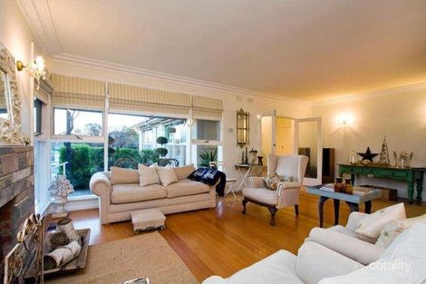 Property photo of 30 Victoria Avenue Mitcham VIC 3132