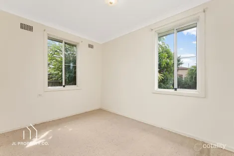 Property photo of 7 Cary Crescent Springfield NSW 2250