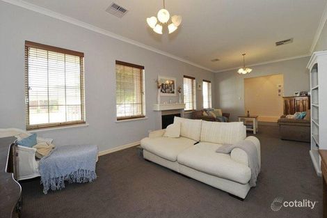 Property photo of 4 Cobblestones Circuit Secret Harbour WA 6173