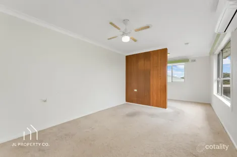 Property photo of 7 Cary Crescent Springfield NSW 2250
