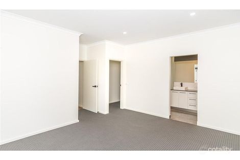 Property photo of 5 Toorak Drive Irymple VIC 3498