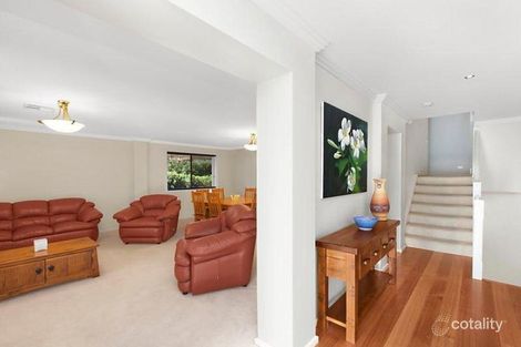 Property photo of 10 Bellbower Close Green Point NSW 2251