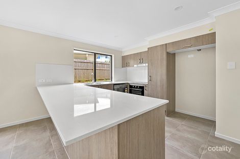 Property photo of 2/5 Lemon Myrtle Place Woombye QLD 4559
