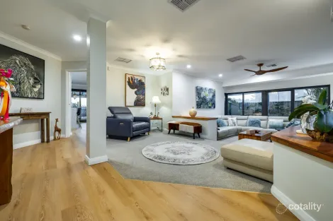 Property photo of 8 Kestrel Mews Edgewater WA 6027