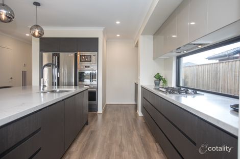 Property photo of 2 Pinnacle Point Road Bacchus Marsh VIC 3340