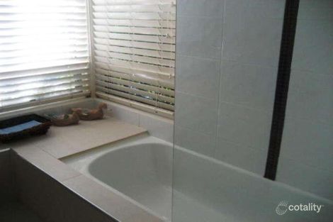 Property photo of 25/5125 St Andrews Terrace Hope Island QLD 4212