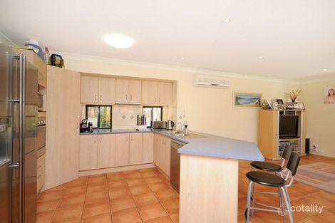 Property photo of 5 Makemo Street Pacific Pines QLD 4211