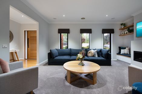 Property photo of 4 Elwood Drive Strathdale VIC 3550