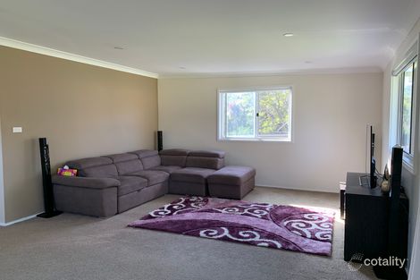 Property photo of 31 Boronia Avenue Hill Top NSW 2575