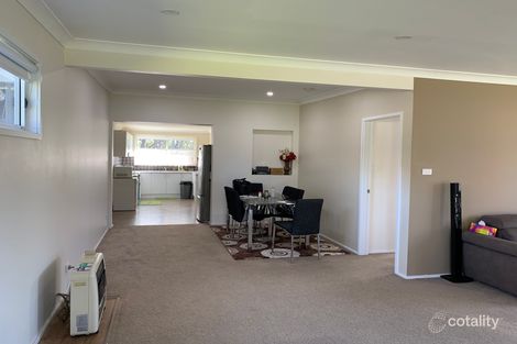 Property photo of 31 Boronia Avenue Hill Top NSW 2575