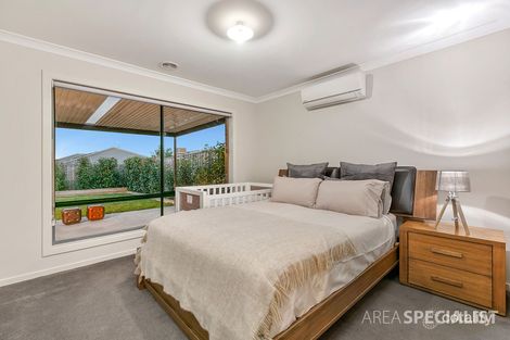 Property photo of 14 Cubbie Way Clyde North VIC 3978