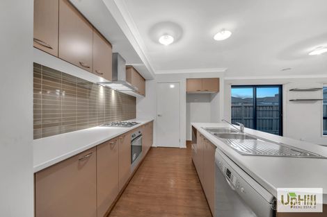 Property photo of 21 Cavendish Avenue Clyde VIC 3978