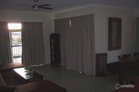 Property photo of 4 Hickory Place Jerrabomberra NSW 2619