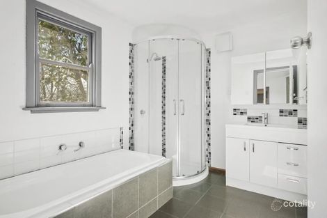 Property photo of 12 Cuthberts Road Alfredton VIC 3350