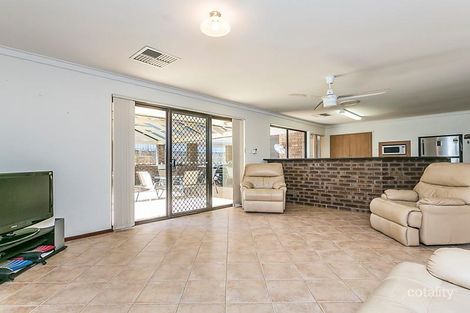 Property photo of 5 Tamblyn Close Woodvale WA 6026
