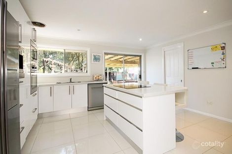 Property photo of 8 Stonehaven Drive Metford NSW 2323