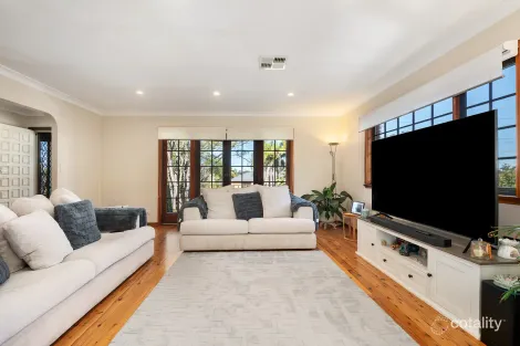 Property photo of 12 Windrush Avenue Belrose NSW 2085