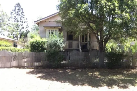 33 Collins St, Mount Lofty, QLD 4350