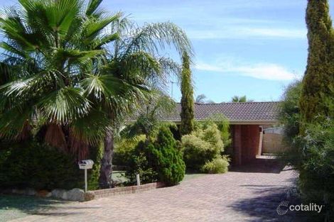 15 Fantail Dr, Bibra Lake, WA 6163