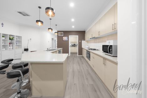 Property photo of 2 Redheugh Street Craigieburn VIC 3064