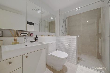 Property photo of 310/45 Shakespeare Street Coorparoo QLD 4151