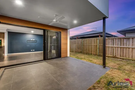 Property photo of 14 Dales Way Coomera QLD 4209