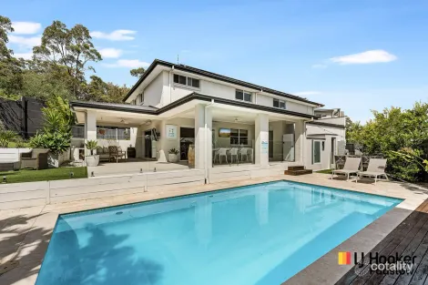 Property photo of 1 Cremin Place Menai NSW 2234