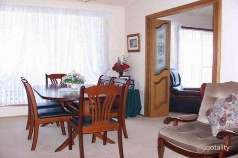 Property photo of 30 Ocean View Parade Caves Beach NSW 2281