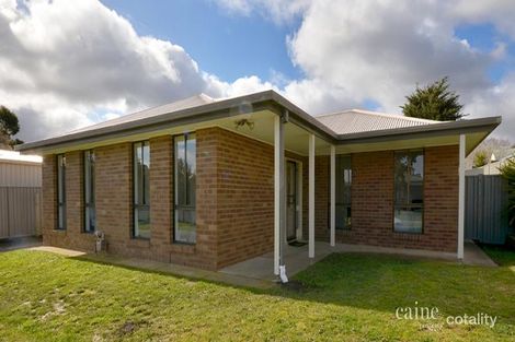 2 Chiara Dr, Brown Hill, VIC 3350