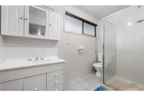 Property photo of 4 Gloaming Court Mill Park VIC 3082